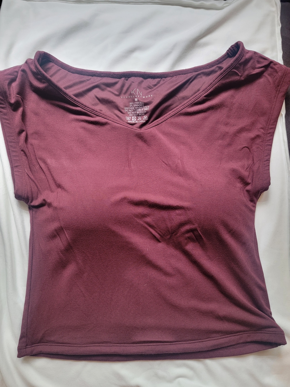 Klassy Network Women's V-Neck Short Sleeve Top - Wine